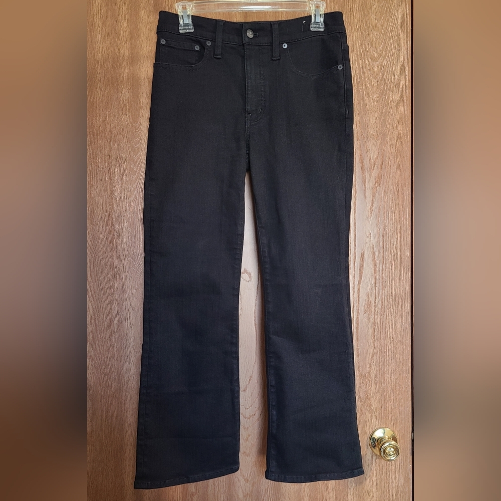 NWOT Madewell Mid-Rise Kick Out Jean - Picture 3 of 10